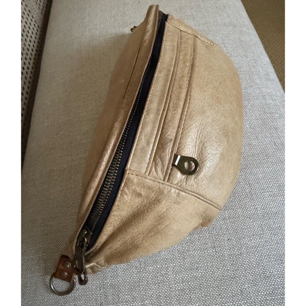 Parker Thatch Cross Your Heart Sling, Leather Butterscotch, BAG ONLY